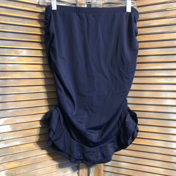 Keeprone Swimsuit - Picture 1 of 4